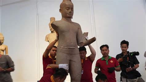 Cambodia welcomes the Met’s repatriation of centuries.